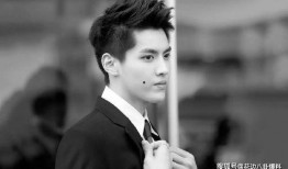 胡湾爆料男明星是谁啊视频,揭秘视频中那位神秘男明星身份